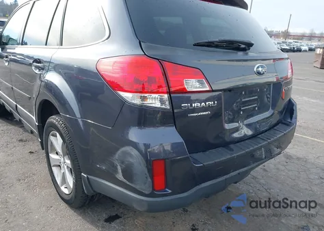 2013 Subaru Outback 2.5I Limited z USA, uszkodzony, nr VIN 4S4BRCPC2D3311445